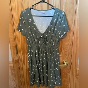 No Boundaries, Green Floral Dress, Size XL